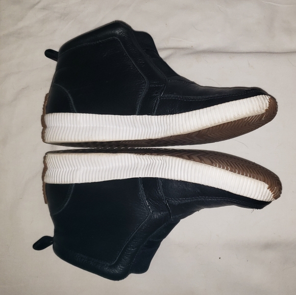 Sorel Black Leather Athletic Booties - Picture 4 of 11